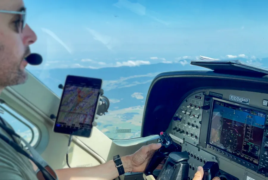 25 VIDEO GROUPE Focus Metier Pilote SINTEGRA Still 02